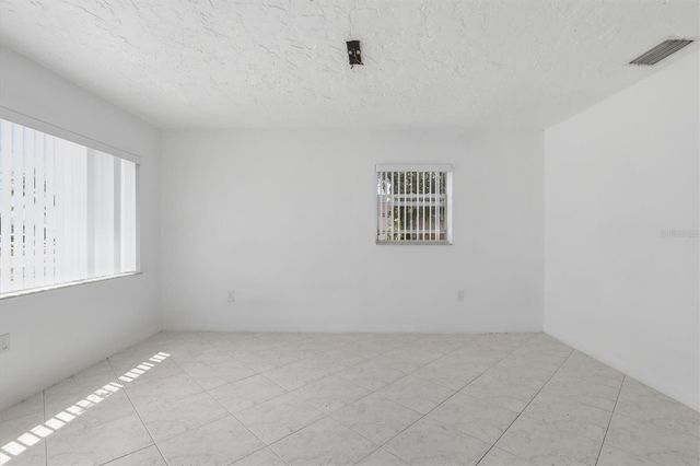 721 BAYSHORE DRIVE, Tarpon Springs, FL 34689