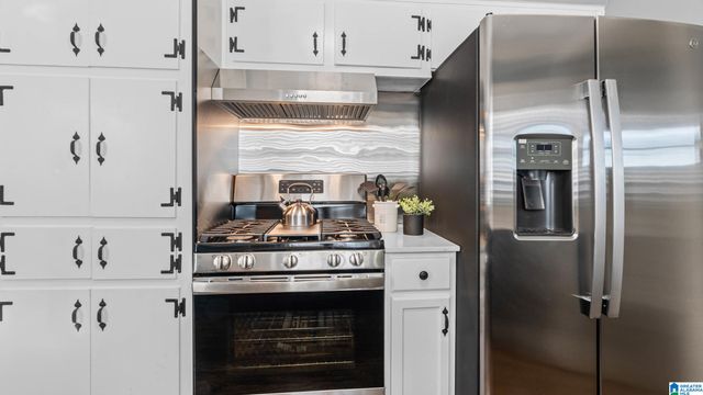 1329 4TH AVENUE W, Birmingham, AL 35208