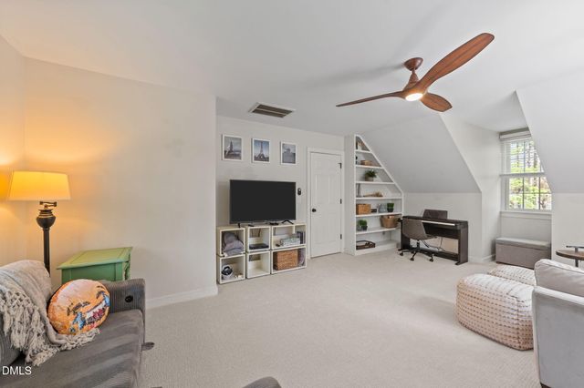 103 Hollycliff Lane, Cary, NC 27518