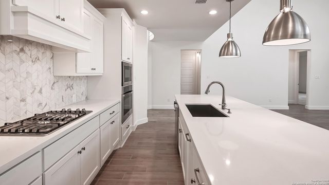 3628 Agarita Pass, Bulverde, TX 78163