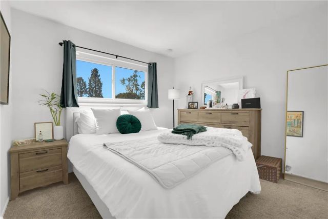 1422 Deauville Place, Costa Mesa, CA 92626