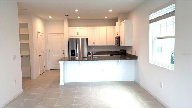 2947 CAMELLIA FLOWER STREET, Apopka, FL 32703