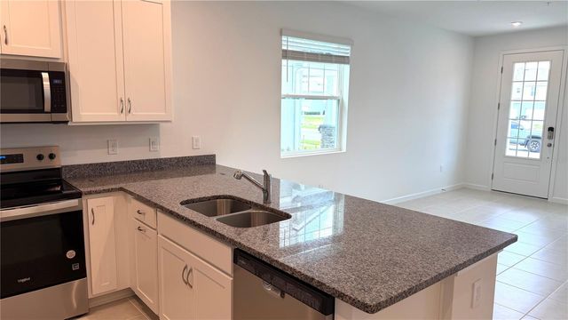 2947 CAMELLIA FLOWER STREET, Apopka, FL 32703