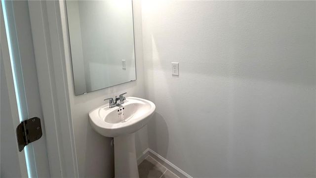 2947 CAMELLIA FLOWER STREET, Apopka, FL 32703