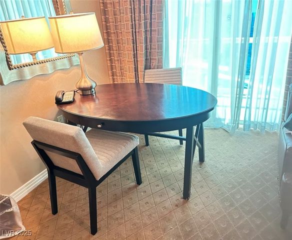 135 East Harmon Avenue 2717, Las Vegas, NV 89109