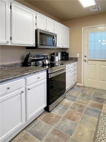 520 SE D Street, Bentonville, AR 72712