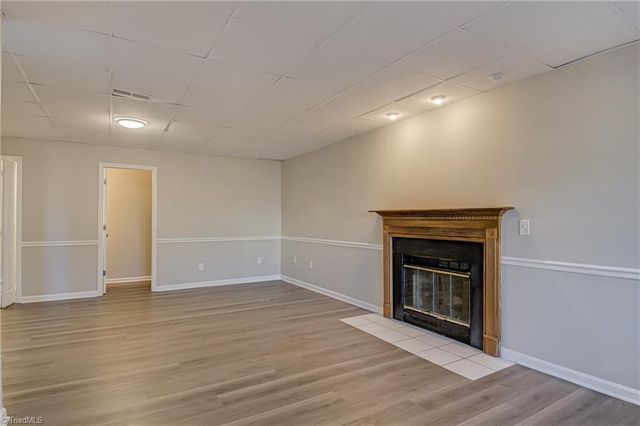 180 River Crest Court, Clemmons, NC 27012