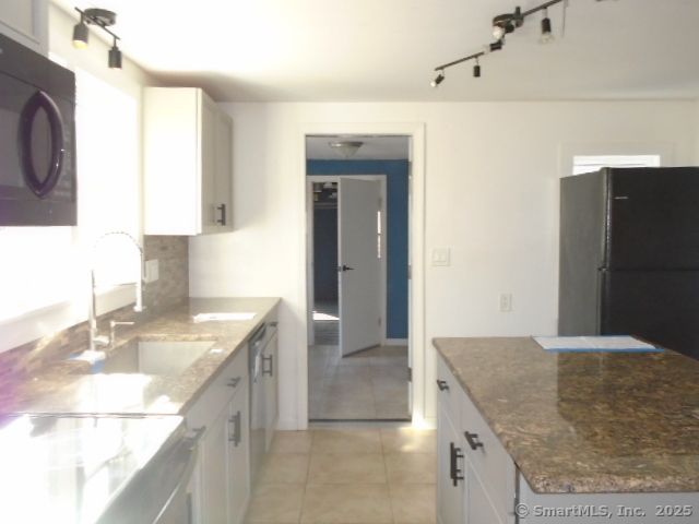 98 Cooke Street, Plainville, CT 06062