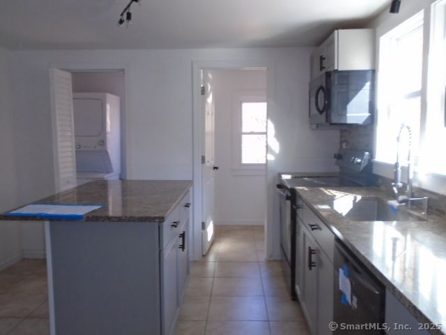 98 Cooke Street, Plainville, CT 06062