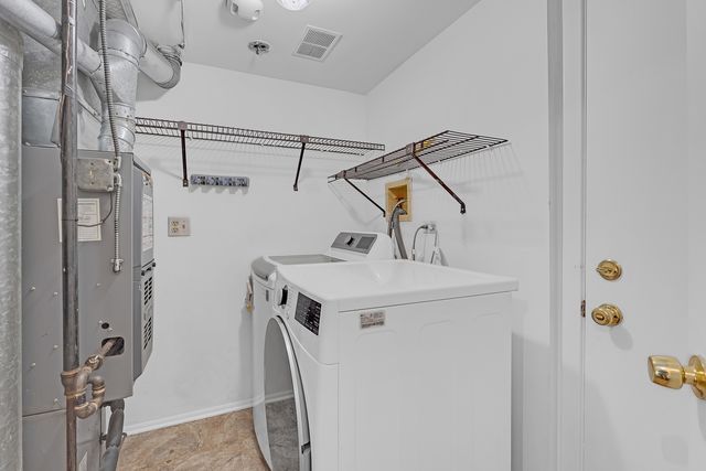 1239 S Wellington Court 1239, Buffalo Grove, IL 60089