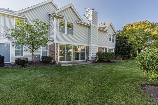 1239 S Wellington Court 1239, Buffalo Grove, IL 60089