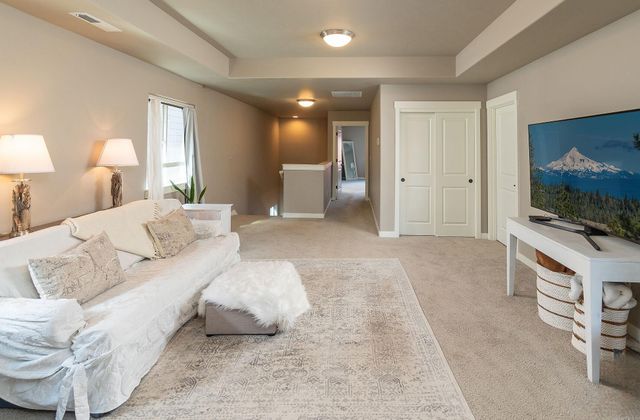 3876 SW Coyote Lane, Redmond, OR 97756