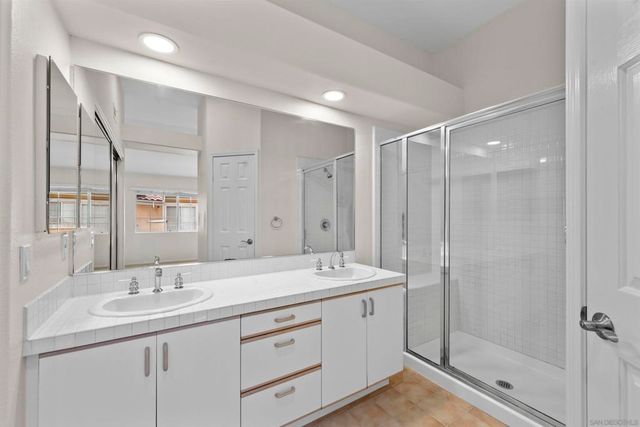 11908 Tivoli Park Row 1, San Diego, CA 92128