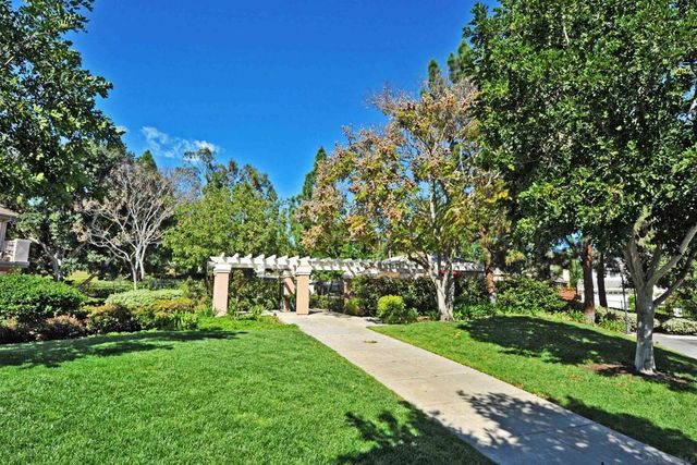 11908 Tivoli Park Row 1, San Diego, CA 92128