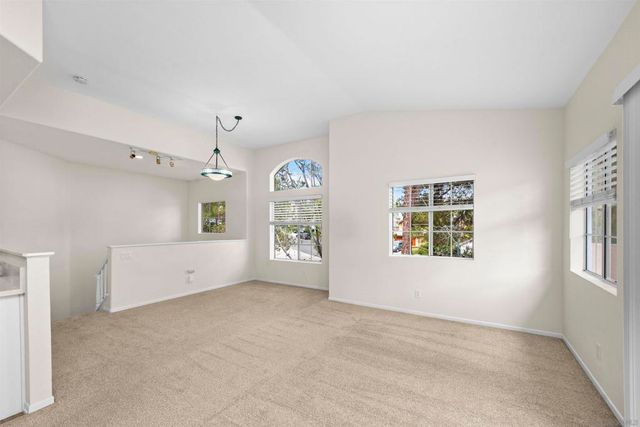 11908 Tivoli Park Row 1, San Diego, CA 92128
