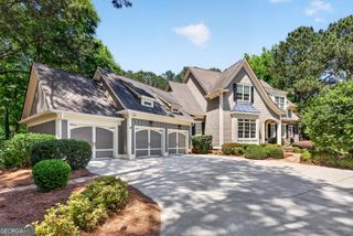 110 Newhaven Drive, Fayetteville, GA 30215