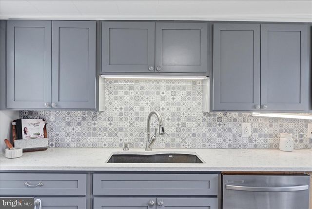 2221 BACK CREEK VALLEY RD, Hedgesville, WV 25427