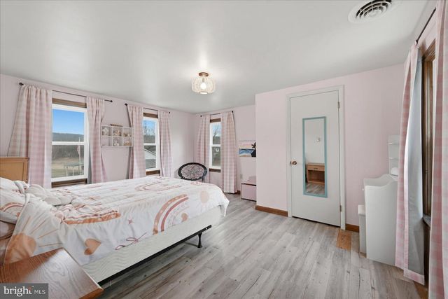 2221 BACK CREEK VALLEY RD, Hedgesville, WV 25427