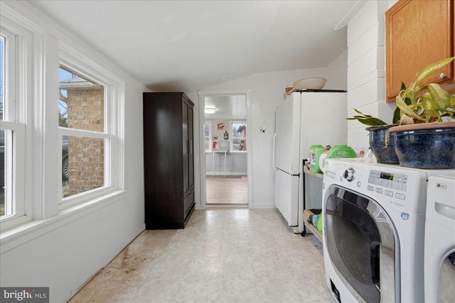 2221 BACK CREEK VALLEY RD, Hedgesville, WV 25427