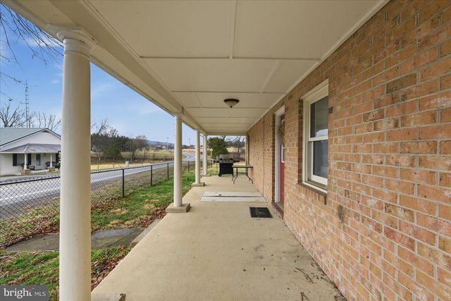 2221 BACK CREEK VALLEY RD, Hedgesville, WV 25427