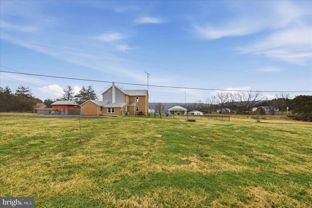 2221 BACK CREEK VALLEY RD, Hedgesville, WV 25427