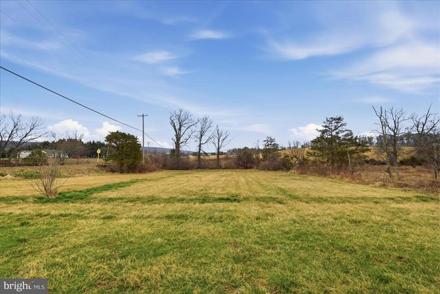 2221 BACK CREEK VALLEY RD, Hedgesville, WV 25427
