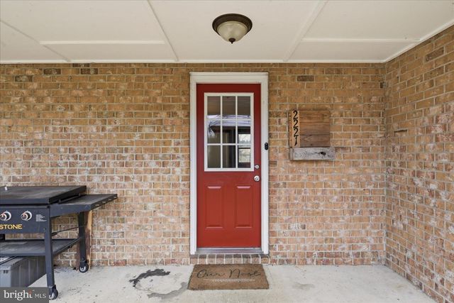 2221 BACK CREEK VALLEY RD, Hedgesville, WV 25427