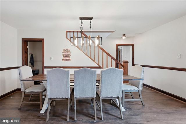 2221 BACK CREEK VALLEY RD, Hedgesville, WV 25427