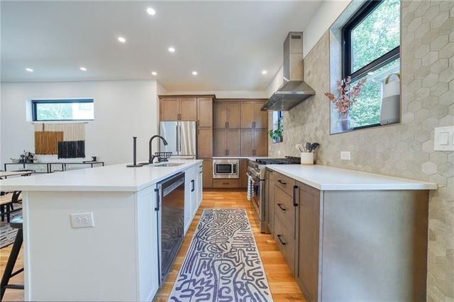829 Barnett Street, Atlanta, GA 30306