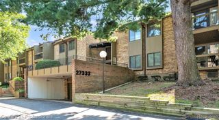 27333 Arborway Road 37, Southfield, MI 48033