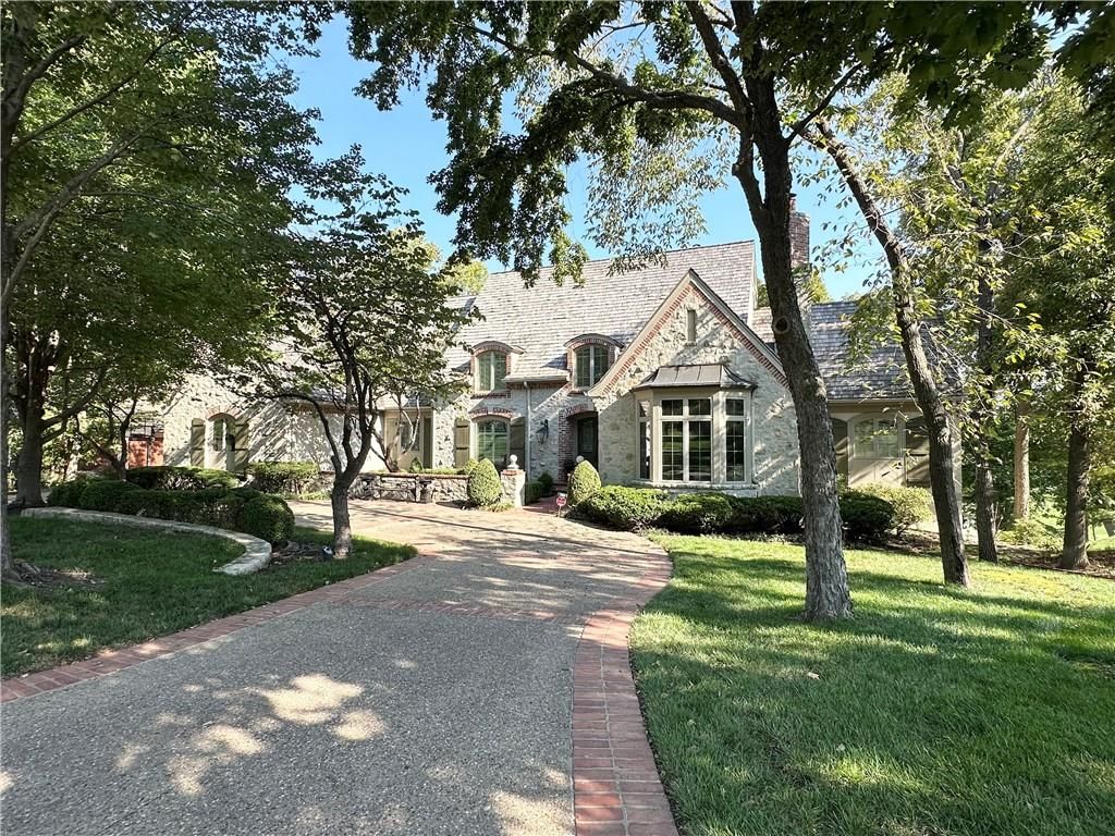 360 E Loch Lloyd Parkway, Loch Lloyd, MO 64012