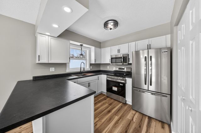 4356 Cimarron Court NW, Rochester, MN 55901