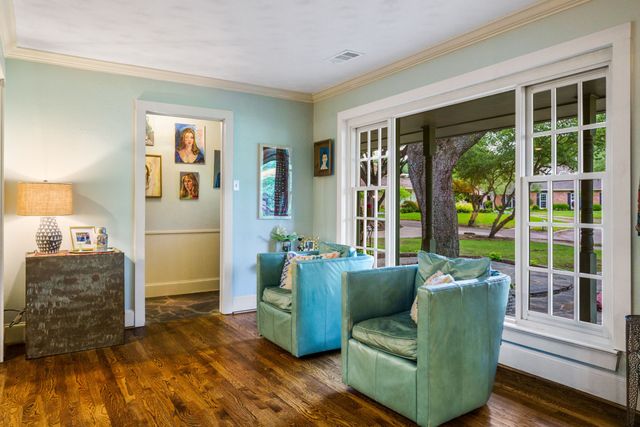 911 Saint Lukes Drive, Richardson, TX 75080