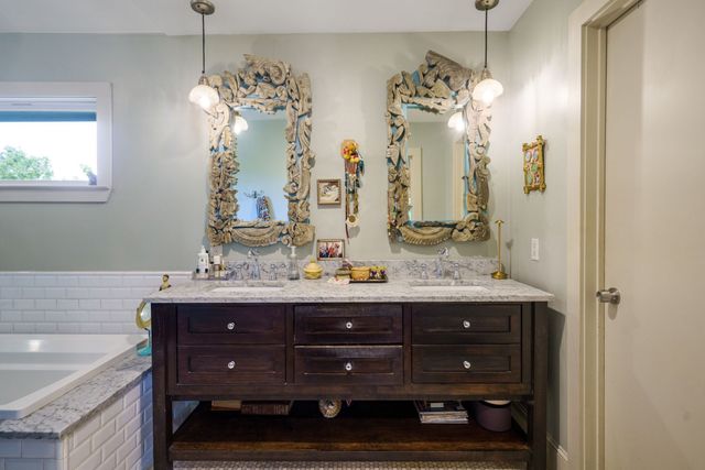 911 Saint Lukes Drive, Richardson, TX 75080