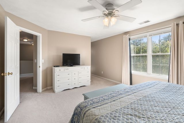 1 Lynne Cir, Plymouth, MA 02360