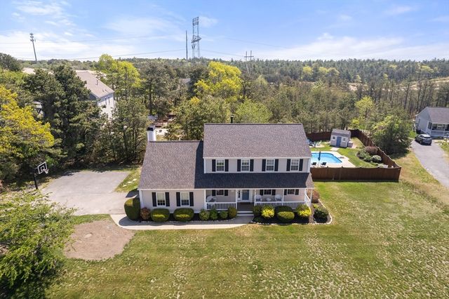 1 Lynne Cir, Plymouth, MA 02360