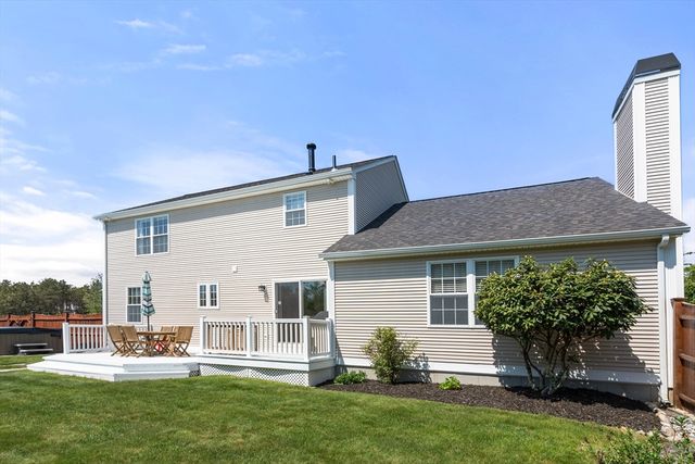 1 Lynne Cir, Plymouth, MA 02360
