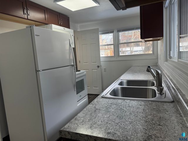 412 S Chicago Ave Avenue, Sioux Falls, SD 57103