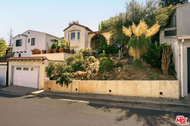 3916 Scandia Way, Los Angeles, CA 90065