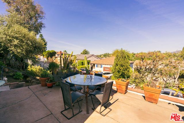 3916 Scandia Way, Los Angeles, CA 90065