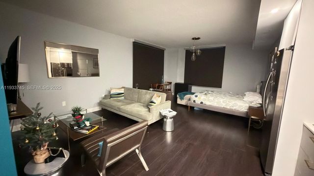 1900 N Bayshore Dr 3705, Miami, FL 33132