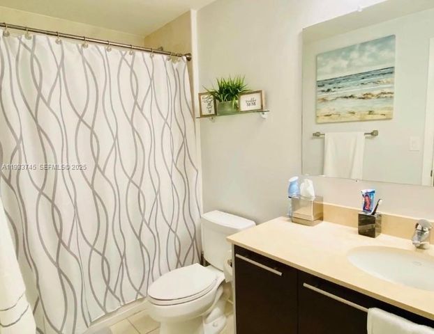 1900 N Bayshore Dr 3705, Miami, FL 33132