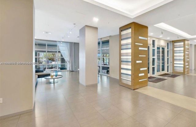 1900 N Bayshore Dr 3705, Miami, FL 33132