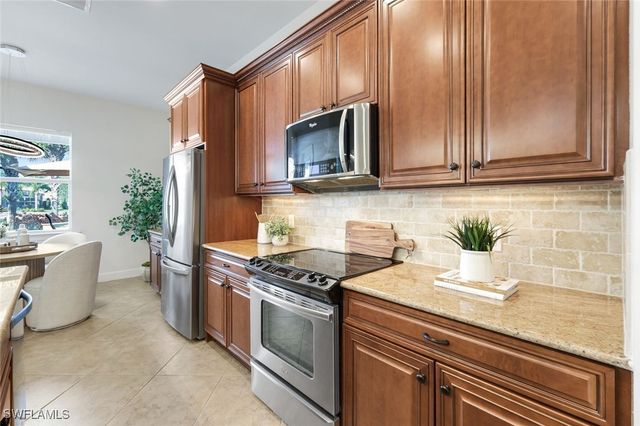 9103 Graphite CIR, Naples, FL 34120