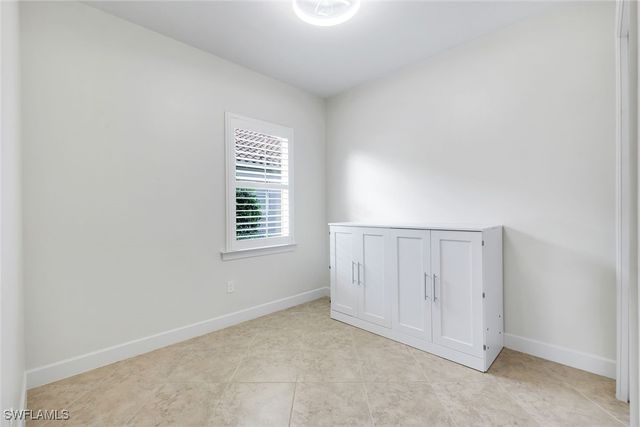 9103 Graphite CIR, Naples, FL 34120