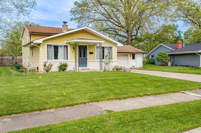 3311 Collegiate Court, Fort Wayne, IN 46805