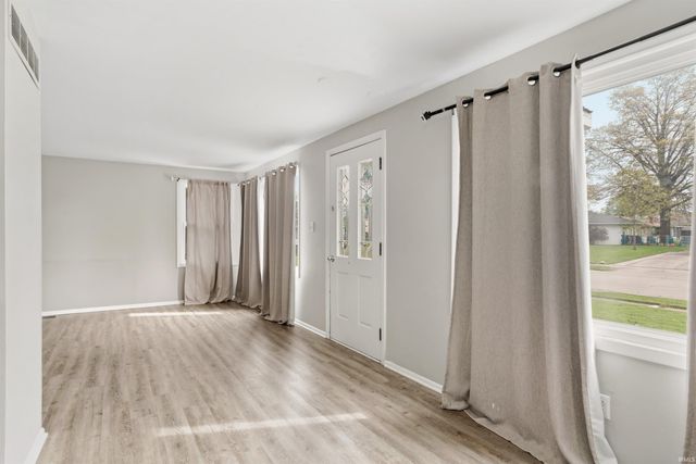 3311 Collegiate Court, Fort Wayne, IN 46805