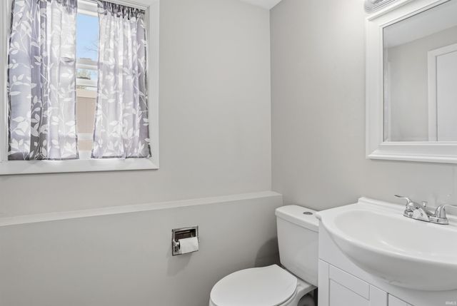 3311 Collegiate Court, Fort Wayne, IN 46805