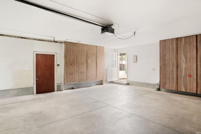 3311 Collegiate Court, Fort Wayne, IN 46805