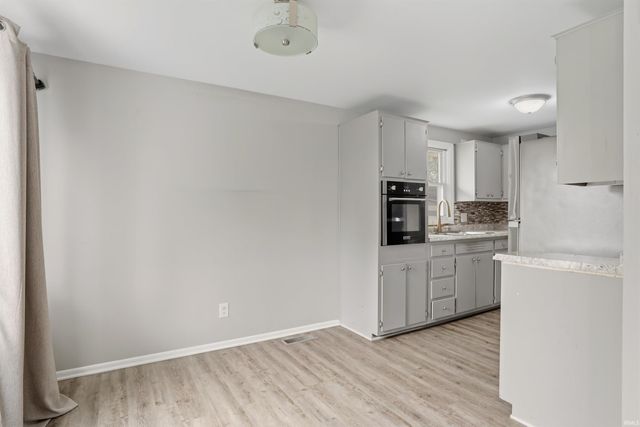 3311 Collegiate Court, Fort Wayne, IN 46805